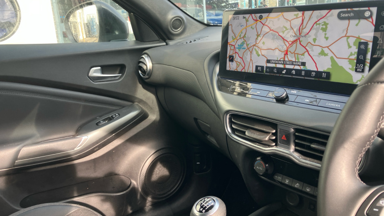 Nissan Juke 1.0 DiG-T N-Connecta 5dr Petrol Hatchback